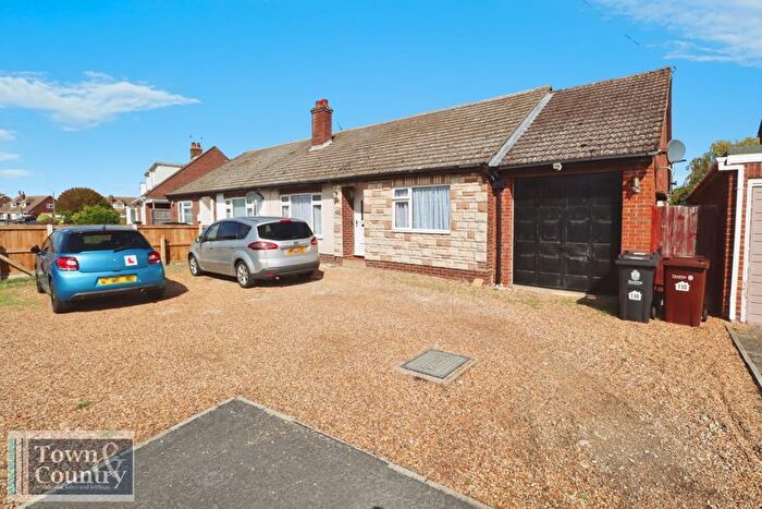 4 Bedroom Property For Sale In Red Barn Road, Brightlingsea, CO7