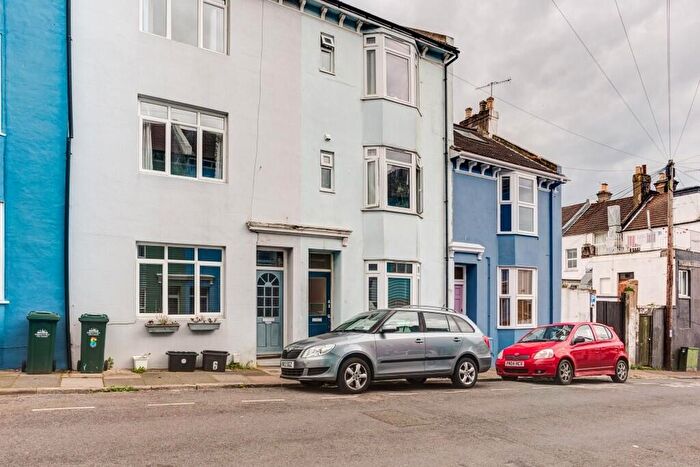 5 Bedroom End Of Terrace House To Rent In Islingword Place, Brighton, BN2