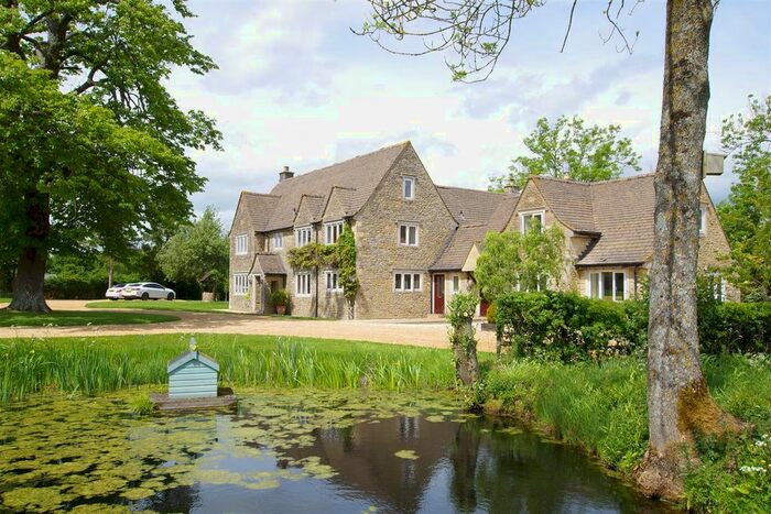 9 Bedroom Detached House For Sale In Brinkworth, Chippenham, SN15