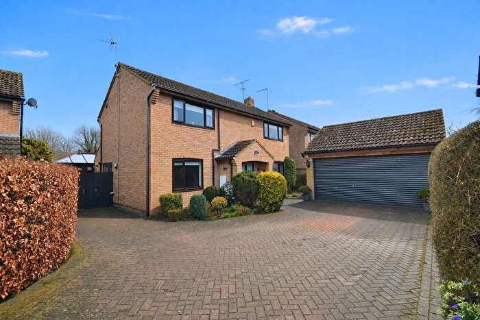 5 Bedroom Detached House For Sale In Nightingale Drive, Towcester, NN12