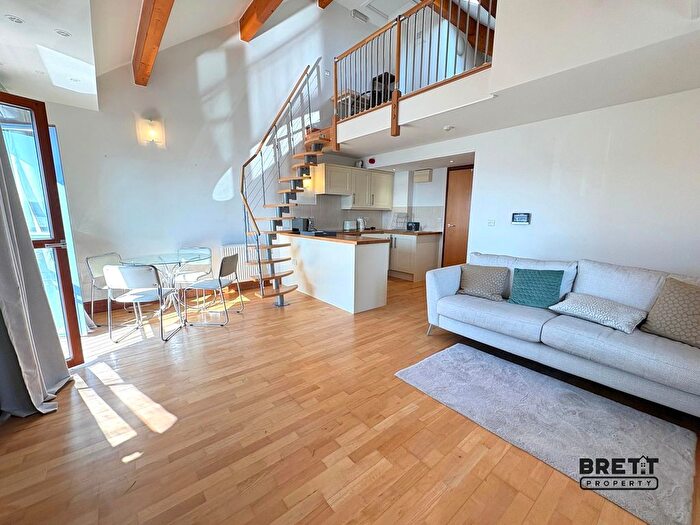 2 Bedroom Flat To Rent In Agamemnon House, Nelson Quay, Milford Haven, Pembrokeshire., SA73