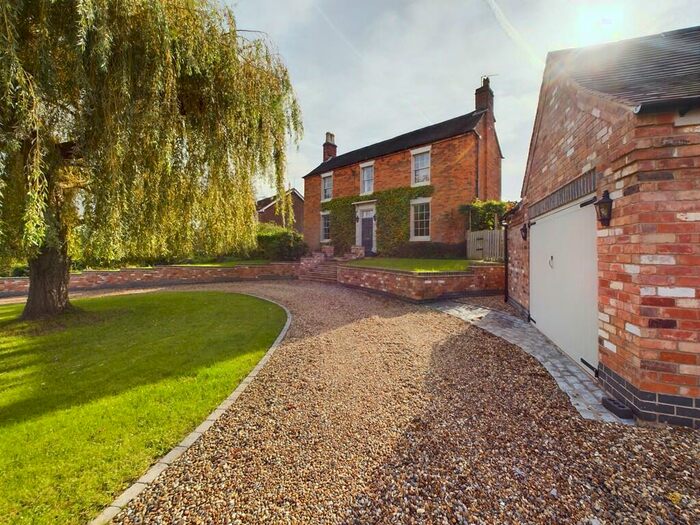 4 Bedroom House For Sale In Main Street, Clifton Campville, B79