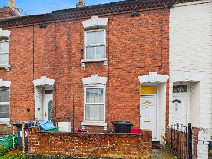 3 Bedroom Terraced House For Sale In Salisbury Road, Gloucester, Gloucestershire, GL1