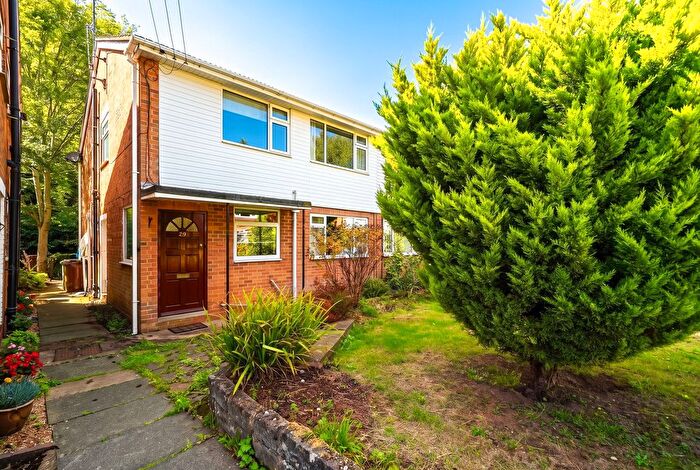 2 Bedroom Maisonette For Sale In Atherstone Close, Shirley, B90