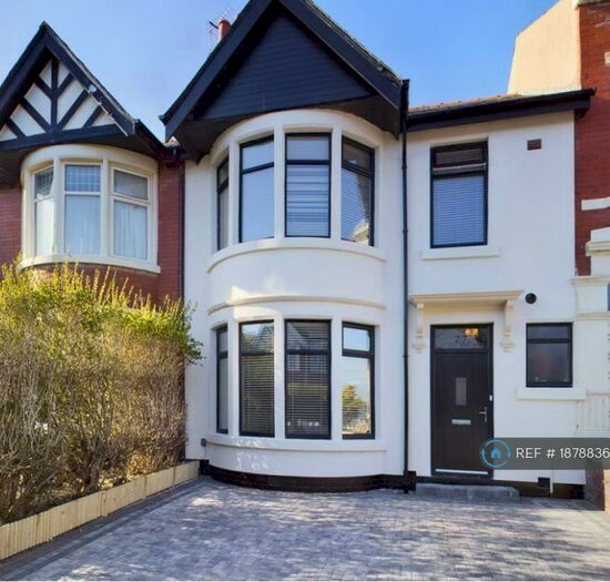 5 Bedroom Terraced House To Rent In Horncliffe Road, Blackpool, FY4