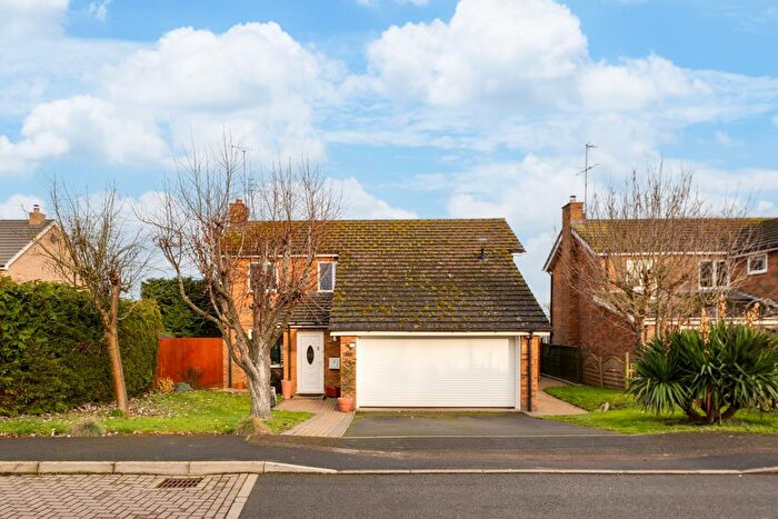 4 Bedroom House For Sale In The Sorrels, Isham, NN14