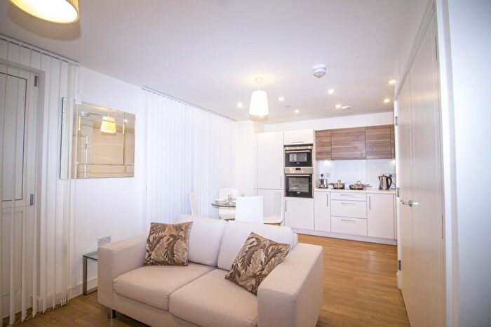 1 Bedroom Flat To Rent In Jefferson Plaza, No The Avenue, Bow, London, E3