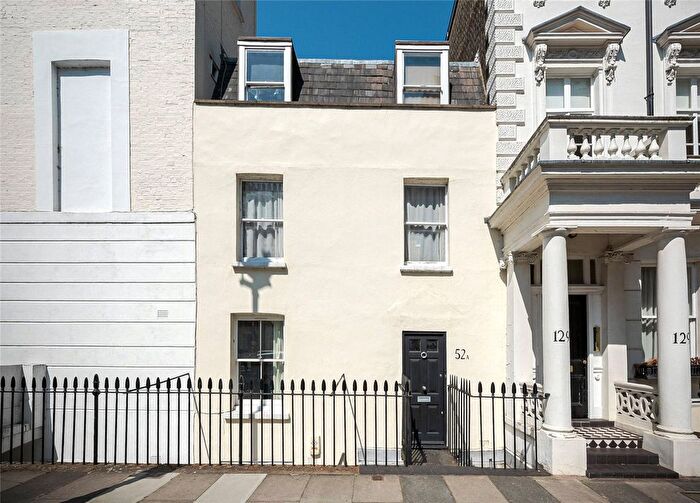 2 Bedroom Maisonette To Rent In Gloucester Street, London, SW1V