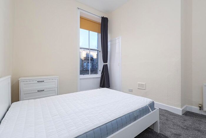 5 Bedroom Flat To Rent In Cecil Street, Hillhead, Glasgow, G12