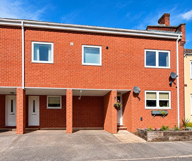 2 Bedroom Apartment To Rent In Priory Road, St Denys, SO17