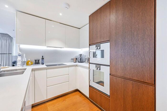 3 Bedroom Flat For Sale In Chartwell House, Chelsea, London, SW10