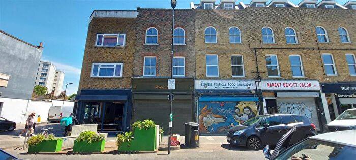 2 Bedroom Flat To Rent In Well Street, Hackney, London, E9