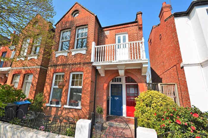 2 Bedroom Maisonette To Rent In Clarendon Road, Colliers Wood, SW19