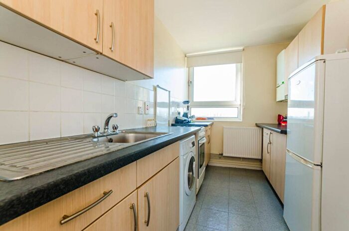 1 Bedroom Flat For Sale In London Road, Plaistow, London, E13