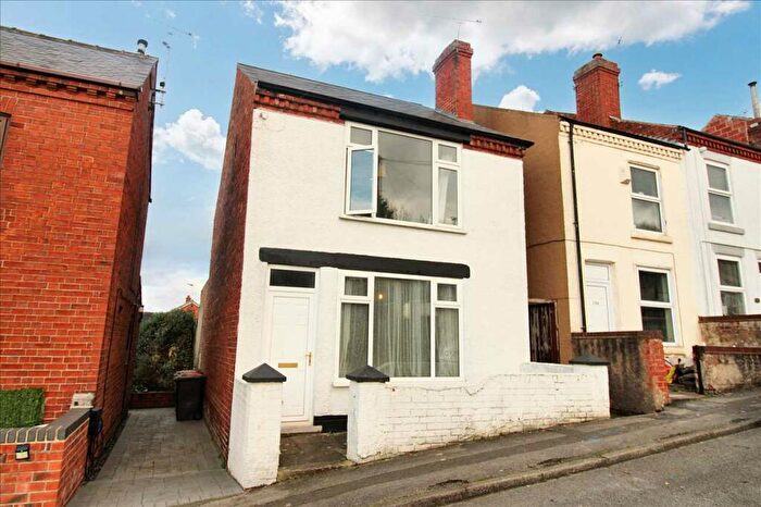 2 Bedroom Detached House To Rent In Lynncroft, Eastwood, Nottingham, NG16