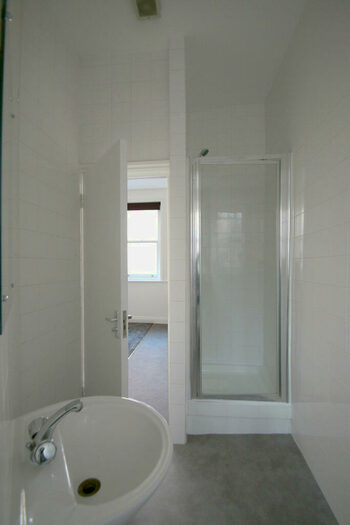 Studio To Rent In A Old Street (), Flat, Clerkenwell, EC1V