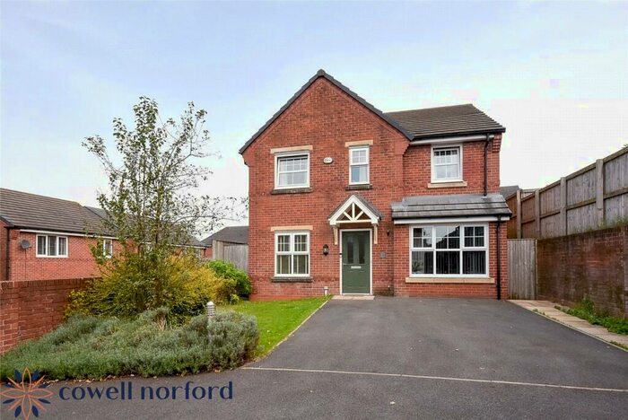 4 Bedroom Detached House To Rent In Ginnell Farm Avenue, Rochdale, Greater Manchester, OL16