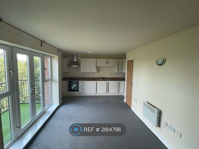 2 Bedroom Flat To Rent In Cantilever Gardens, Warrington, WA4