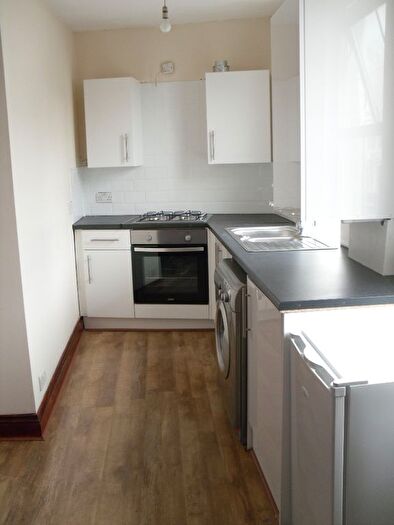 1 Bedroom Flat To Rent In Bethnal Green Road, London, E2