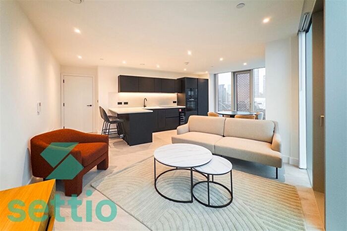 2 Bedroom Apartment To Rent In Vista River Tower, M3