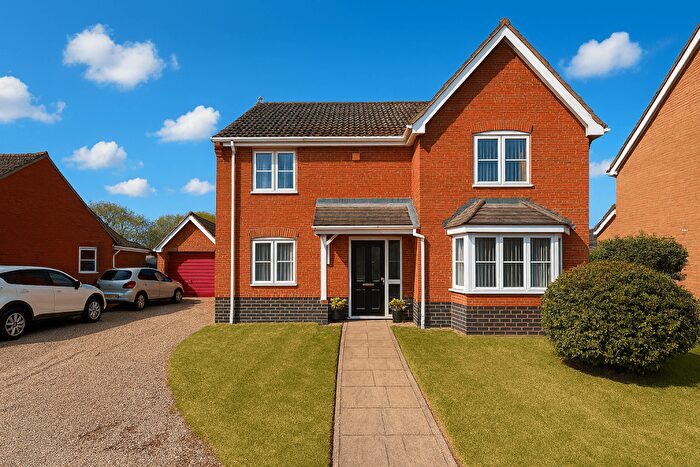 4 Bedroom Detached House For Sale In Kidds Close, Hopton, NR31