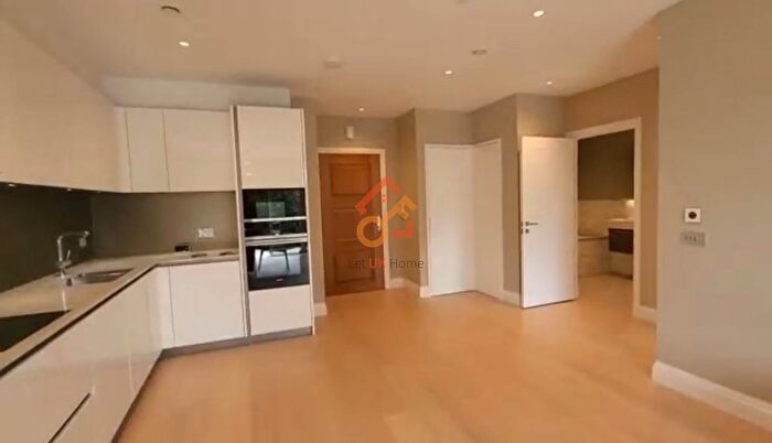1 Bedroom Flat To Rent In Carlton House, Broom Road, Teddington, TW11