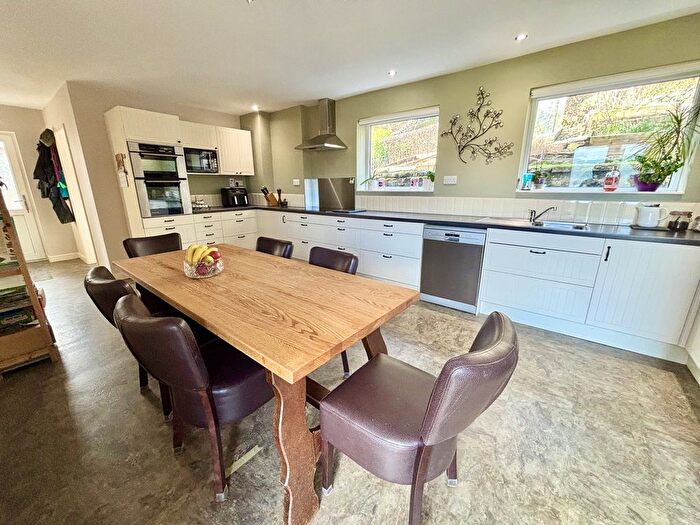 4 Bedroom Detached House For Sale In Gellyfowy Road, Pontardawe, Swansea., SA8