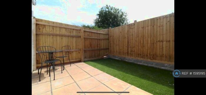 1 Bedroom Flat To Rent In Letty Street, Cardiff, CF24