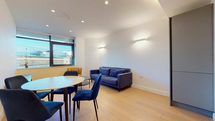 1 Bedroom Flat To Rent In New Horizons Court, Brentford, TW8