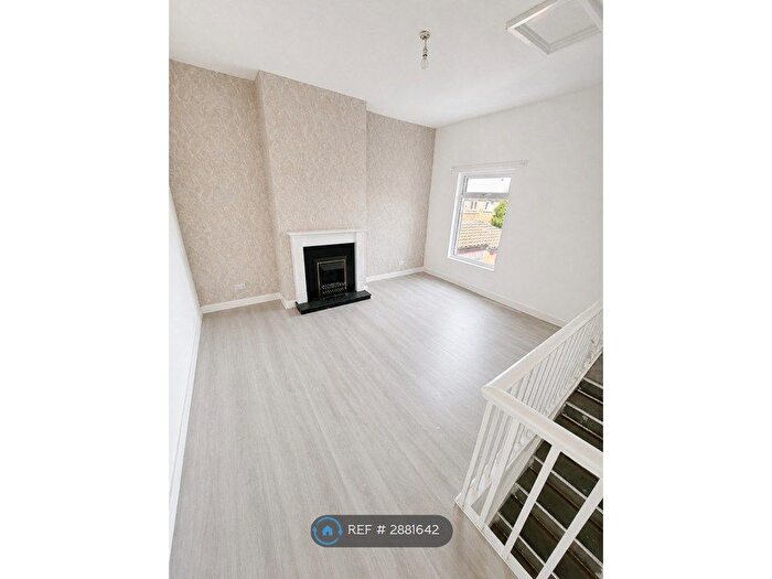 1 Bedroom Flat To Rent In Sutton, St. Helens, WA9