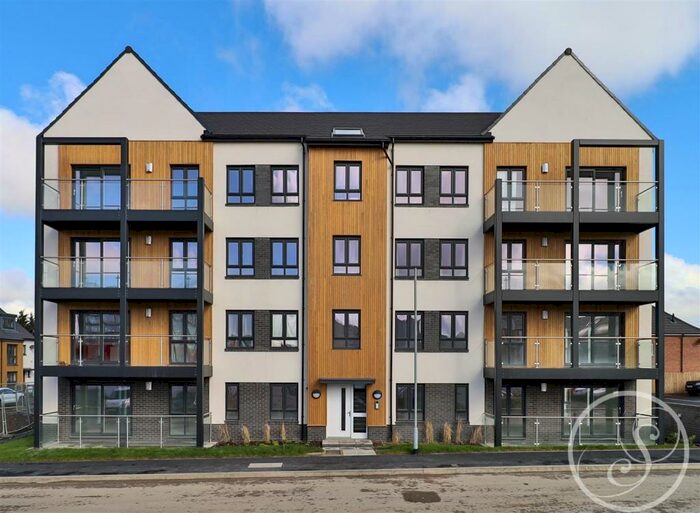 2 Bedroom Apartment To Rent In Barrington Way, Leeds, LS15