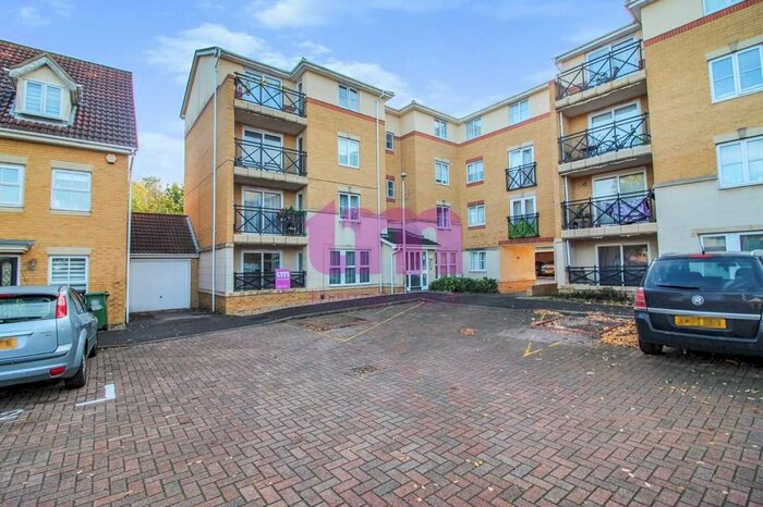 2 Bedroom Ground Flat To Rent In Sewell Close, Chafford Hundred, RM16