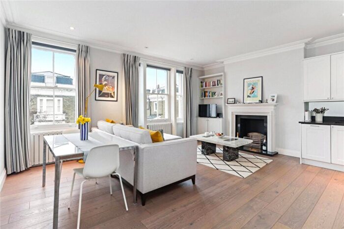 2 Bedroom Apartment For Sale In Redcliffe Street, London, SW10
