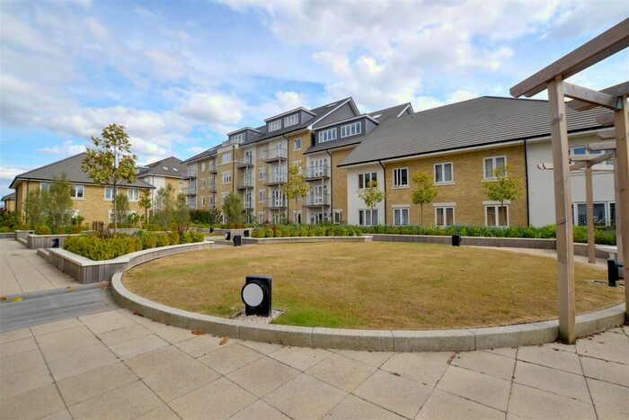 3 Bedroom Flat To Rent In Park Lodge Avenue, West Drayton, UB7