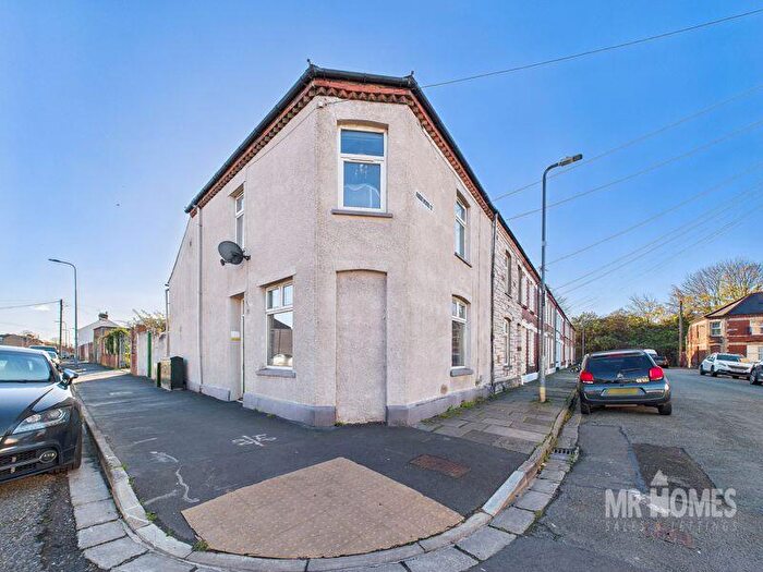 3 Bedroom End Of Terrace House For Sale In Rookwood Street, Grangetown, Cardiff, CF11