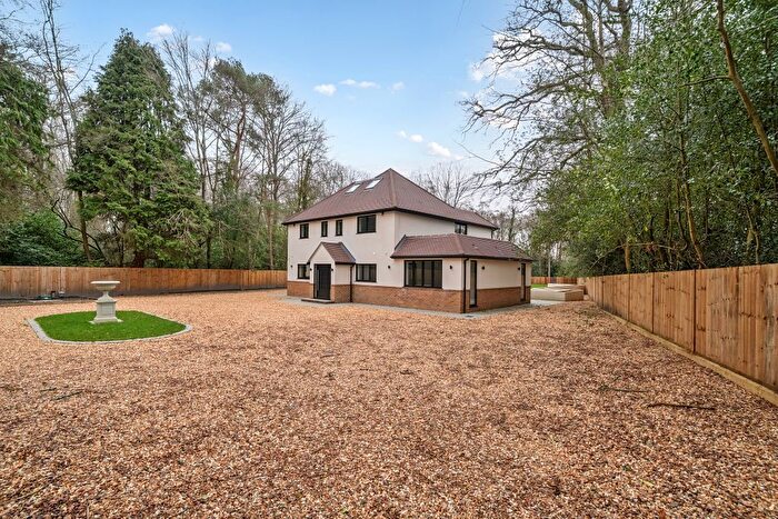 5 Bedroom Detached House For Sale In Sheets Heath Lane, Brookwood, Woking, GU24
