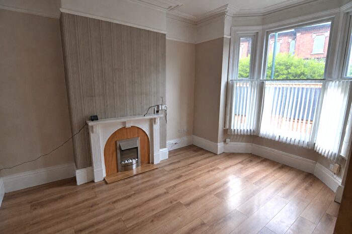 2 Bedroom Maisonette To Rent In Eleanor Street, Grimsby, DN32
