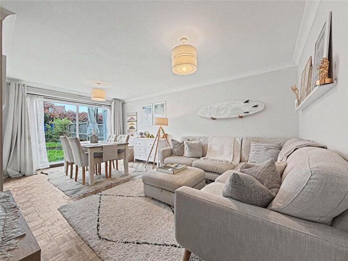 3 Bedroom Terraced House For Sale In Oastview, Rainham, Gillingham, Kent, ME8