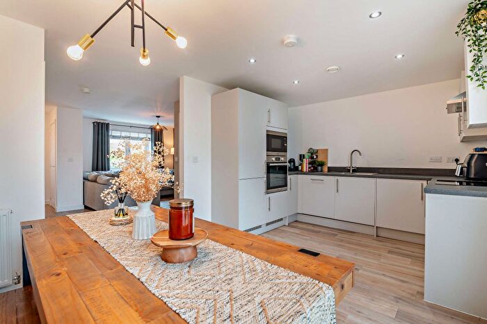 3 Bedroom Semi-Detached House For Sale In Tulip Close, Castleford, West Yorkshire, WF10