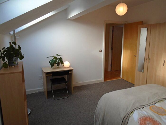 1 Bedroom Flat To Rent In Bristol Road, Selly Oak, Birmingham, B29