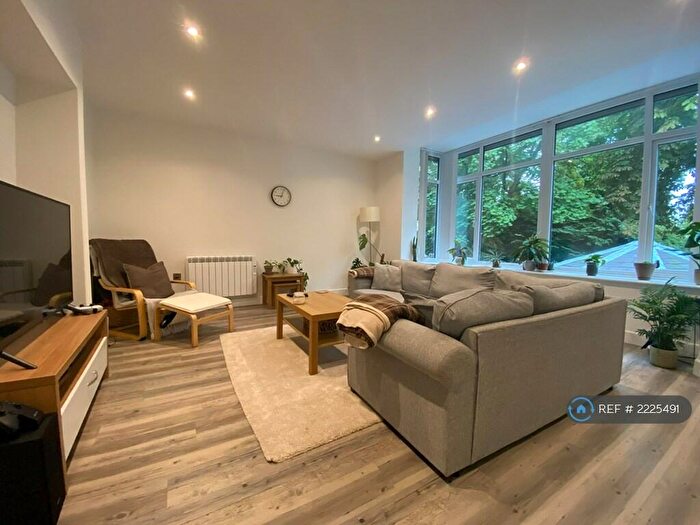 2 Bedroom Flat To Rent In Mayfield, Eccleston Park, Prescot, L34