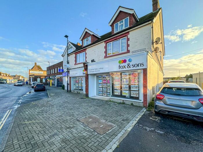 1 Bedroom Flat To Rent In North Road, Lancing, BN15