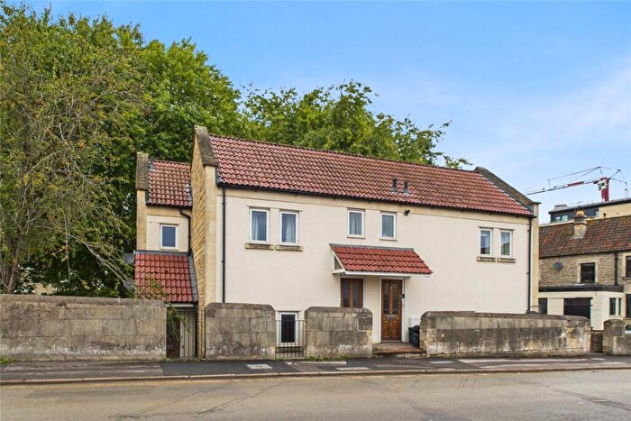 1 Bedroom Flat For Sale In Brook Road, Bath, Somerset, BA2