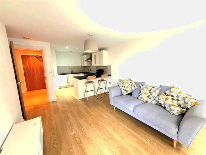 2 Bedroom Flat To Rent In Pall Mall, City Centre, L3