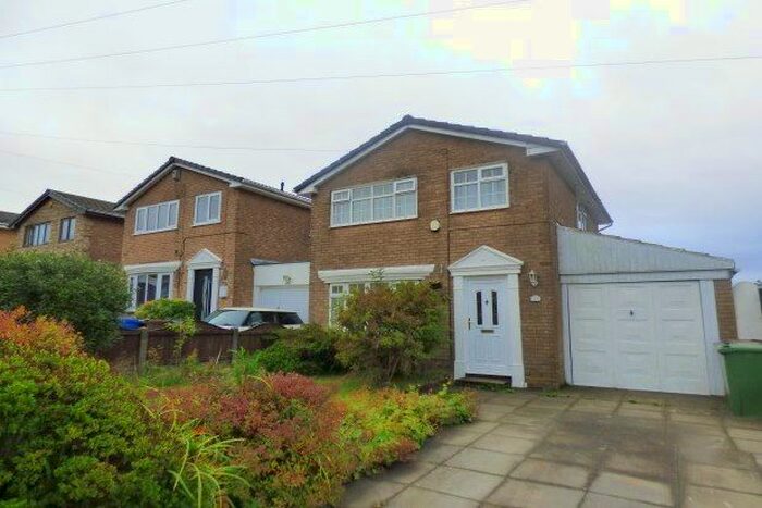 3 Bedroom Property To Rent In Douglas Road, Bacup OL13