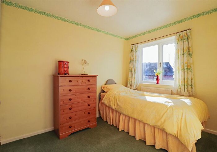 2 Bedroom Semi-Detached House For Sale In St. Wulstan Way, Southam, CV47