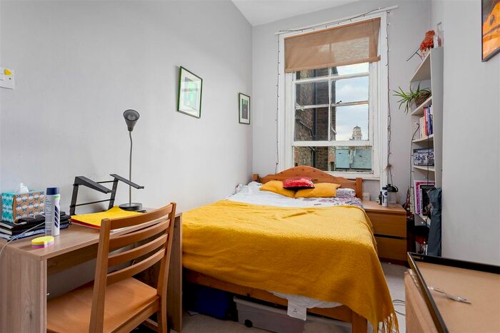 2 Bedroom Flat To Rent In Mazenod Avenue, West Hampstead, NW6