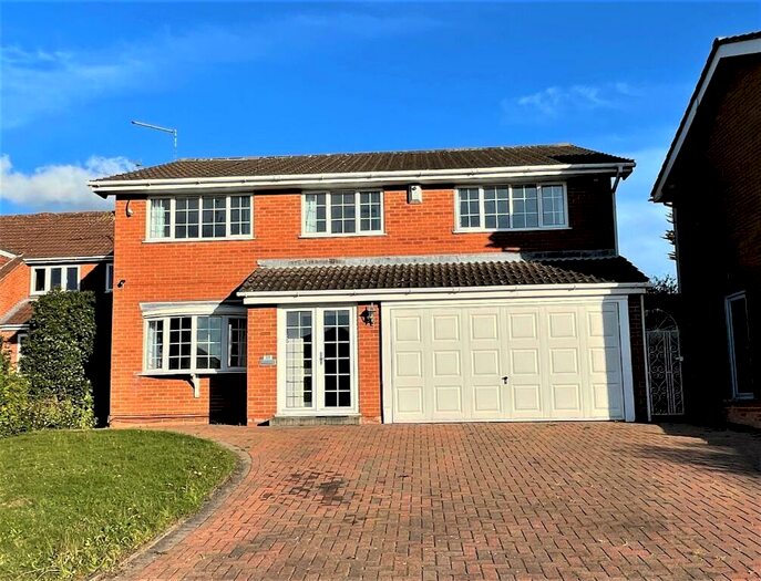 5 Bedroom Detached House To Rent In Willow Road, West Bridgford, NG2