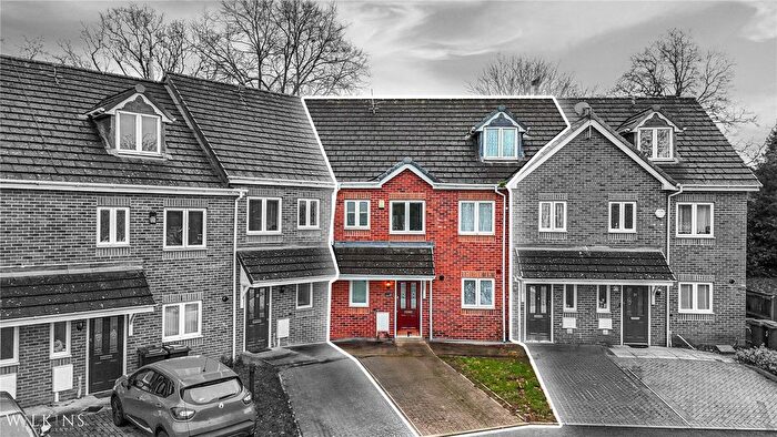 3 Bedroom Terraced House For Sale In Kingswood Road, Nuneaton, Warwickshire, CV10