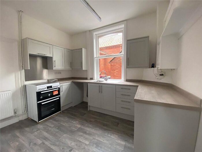 3 Bedroom Semi-Detached House To Rent In Holydyke, Barton-Upon-Humber, DN18